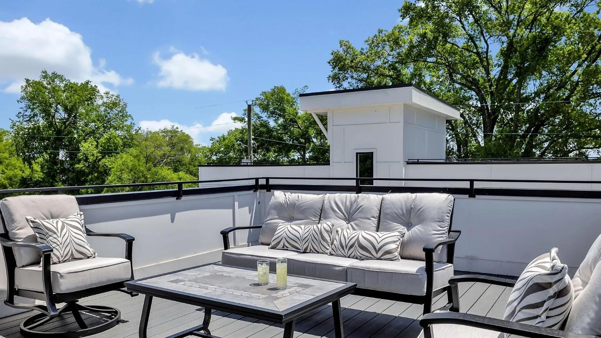 Semesterbostad Soprano - Private Rooftop - 8 Mins To Broadway Nashville USA