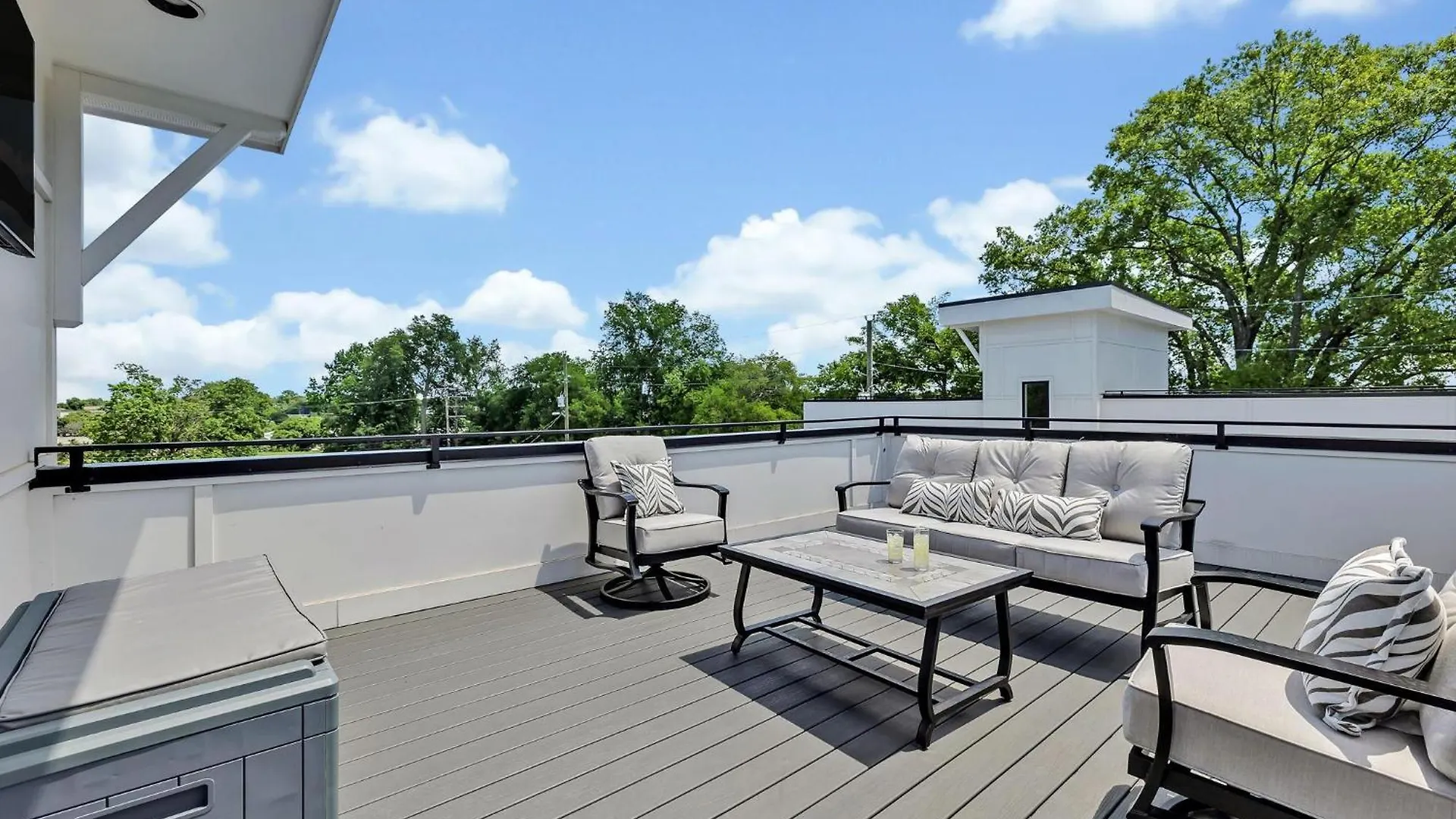 Soprano - Private Rooftop - 8 Mins To Broadway Nashville